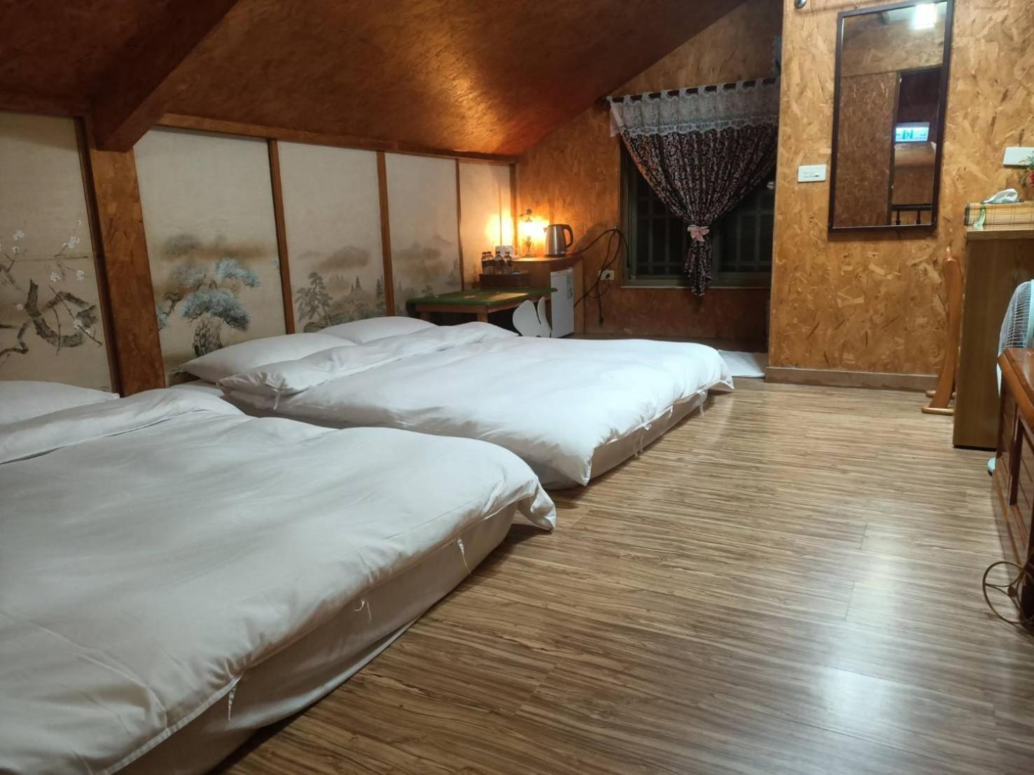 Hotel 十畝田山莊會館 à Chishang Extérieur photo