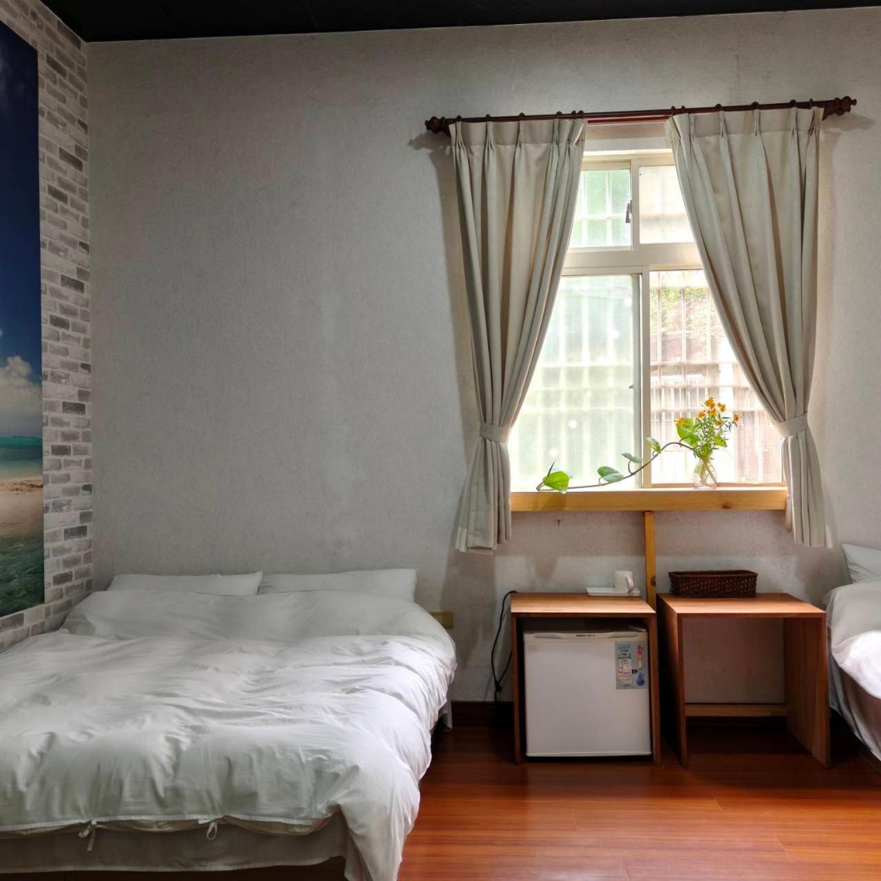 Hotel 十畝田山莊會館 à Chishang Extérieur photo